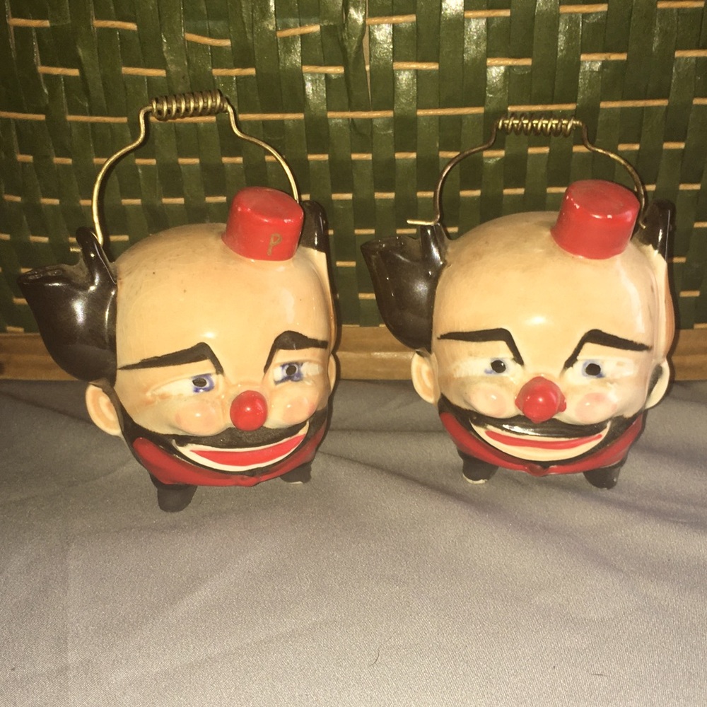 Vintage teapot salt and pepper shakers Victoria ceramics